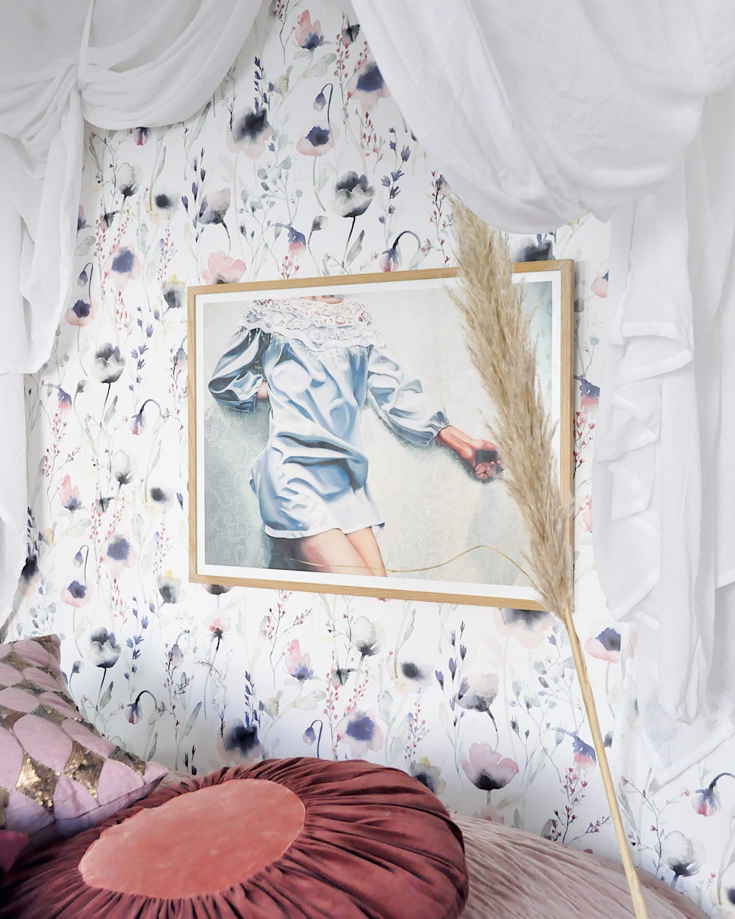 Act of Pattern VIII | Posters-prints, Giclee-print | Aleksandra Kalisz | Beauton Art Gallery posters-prints, giclee-print, aesthetic, figurative, landscape, bodies, botany, patterns, sexuality, beige, blue, grey, white, ink, paper, danish, decorative, design, female, flowers, interior, interior-design, natural, naturalism, nordic, plants, romantic, scandinavien, women, Buy original high quality art. Paintings, drawings, limited edition prints & posters by talented artists.