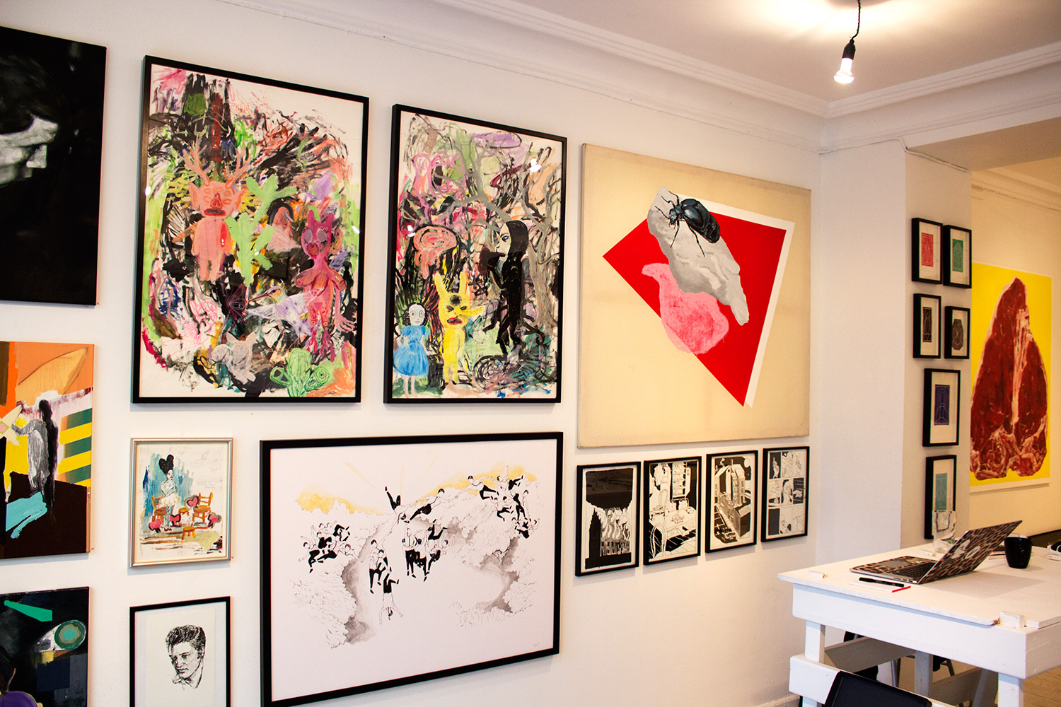 Original drawing by Halfdan Pisket - Beauton Art Gallery Running sport cartoon black white - strong and expressive art illustrations and drawings, talented Danish illustrator, cartoonist, faverige