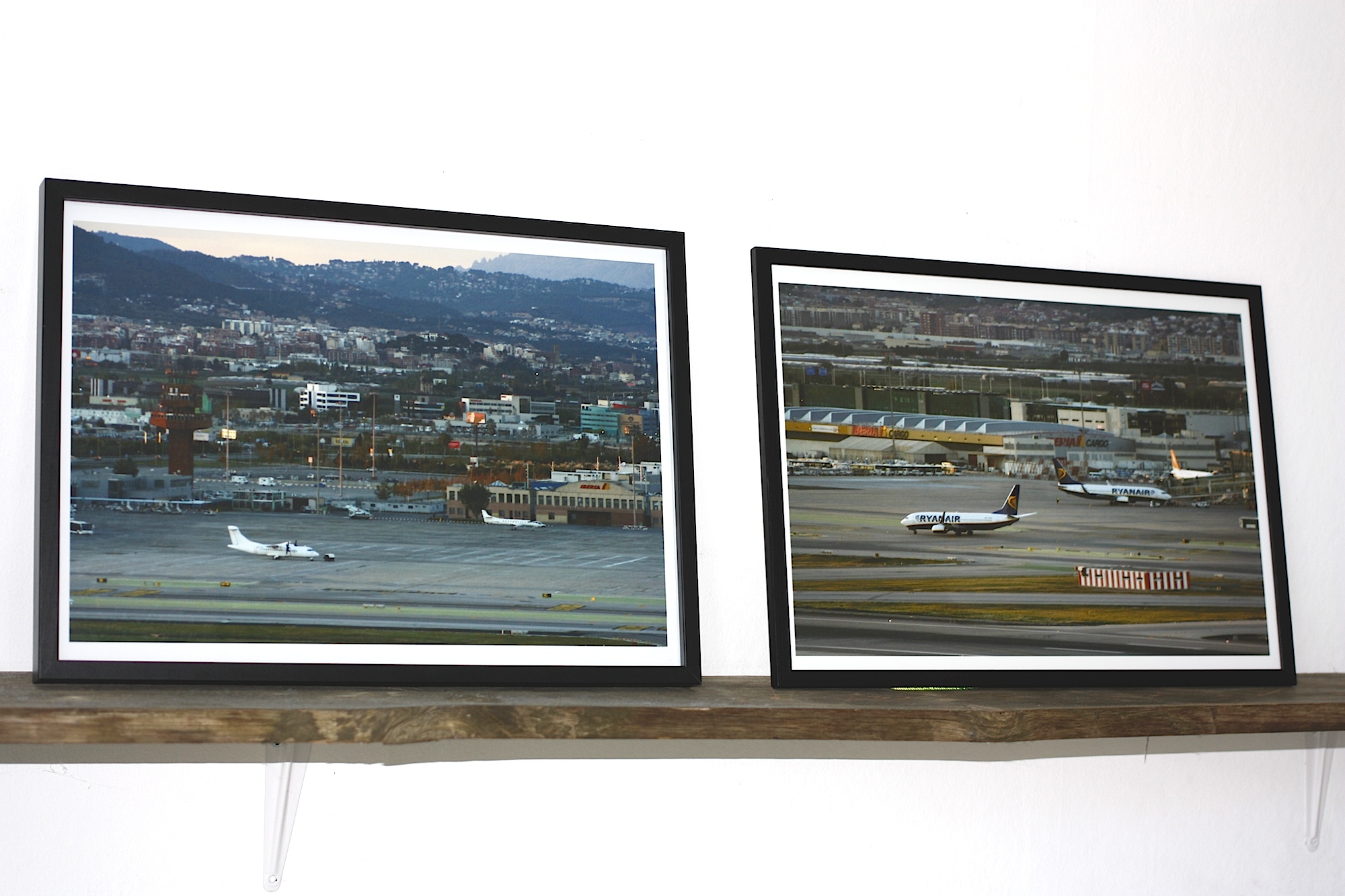 Watchtower (Serie 2/2) - 19 x 41 cm. Original photo in a limited edition of 24 by Rafael Guerrero, photographer and painter.  The photograph is analog and is developed in the hand and there will be very small variations for each copy.  Limited edition print 1/24 "Watchtower" Serie 1,2. Barcelona